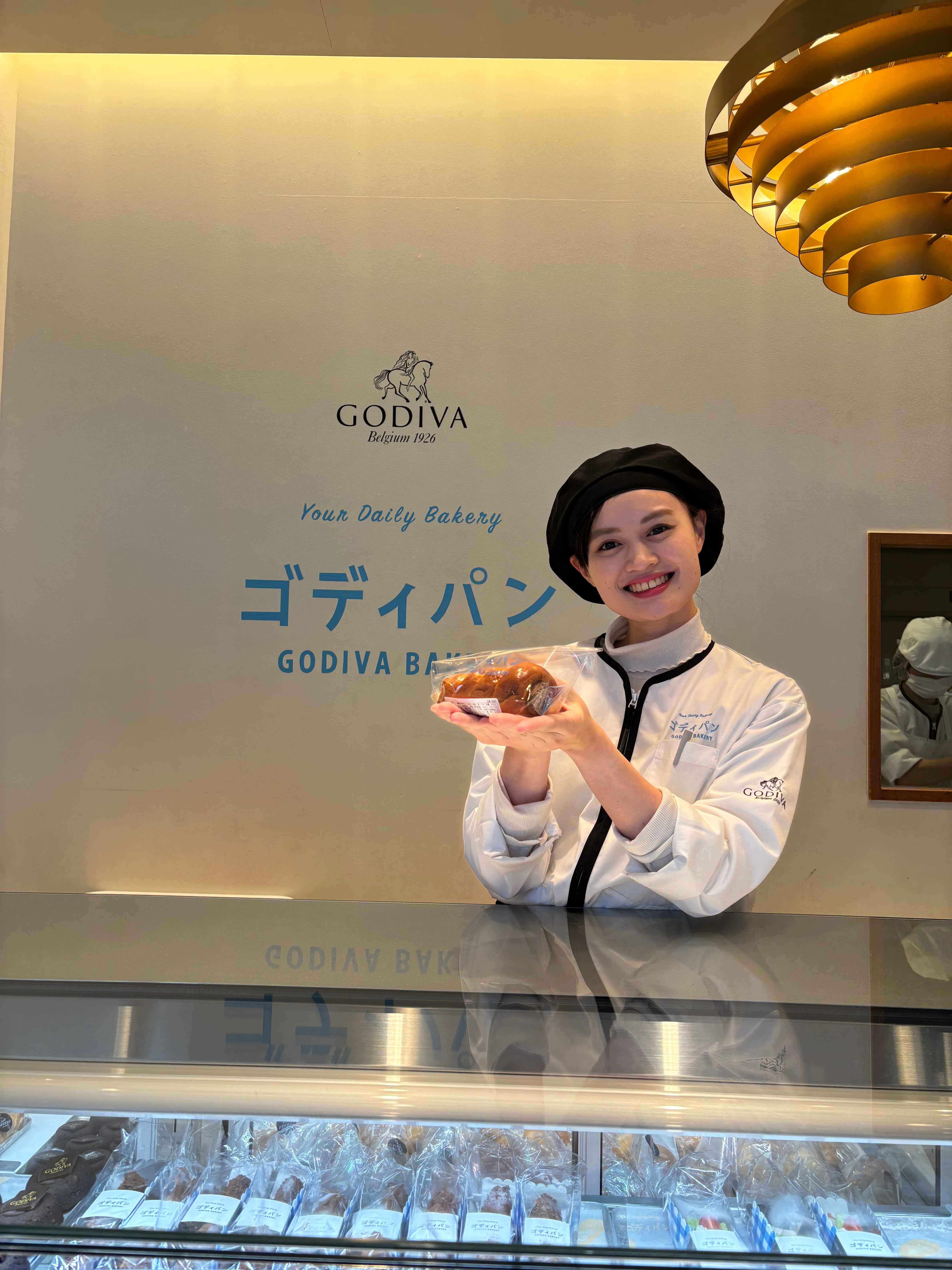 ゴディパンスタッフ写真